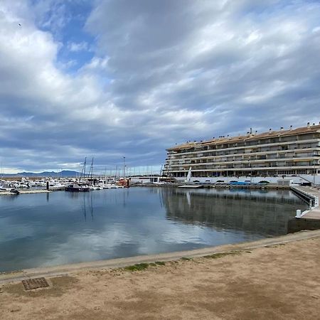 Precioso Apartamento En Primera Linea De Mar L' Escala Extérieur photo